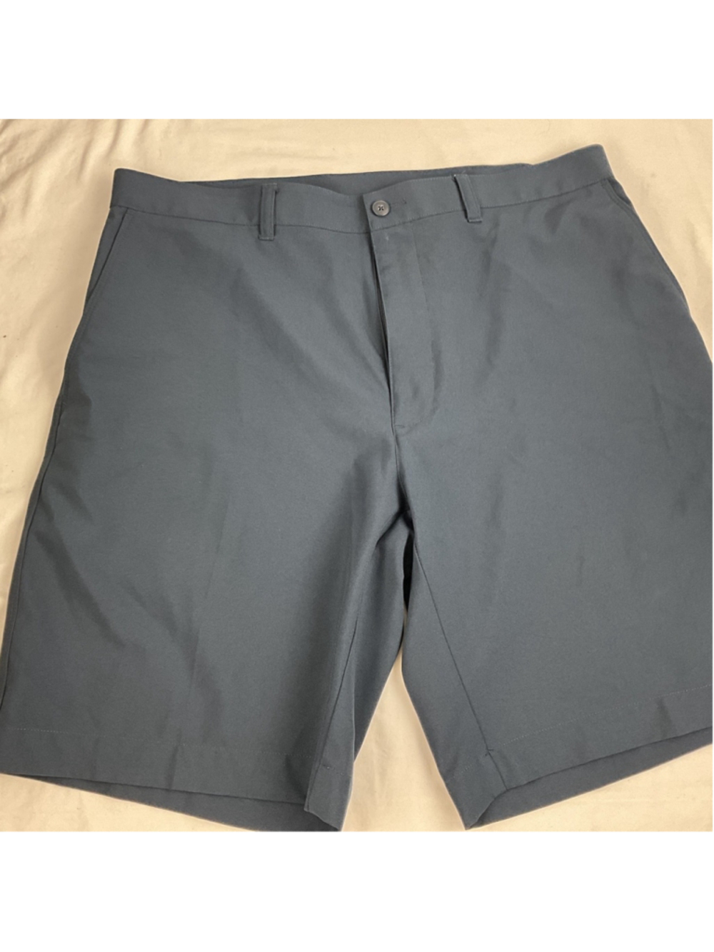 Men’s PGA Tour Golf Shorts Size 34 Navy Blue - Picture 1 of 6